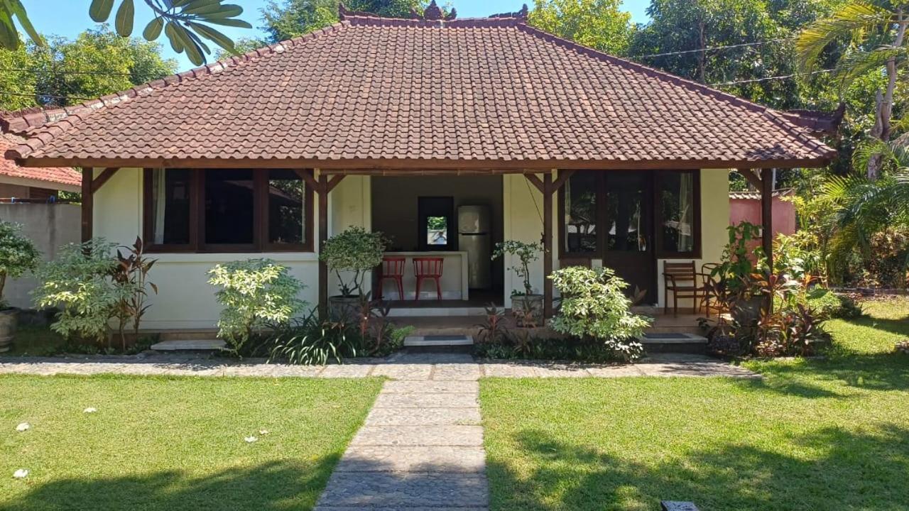 The Beach Bungalows & Turtle Sanctuary Pemuteran  Bagian luar foto